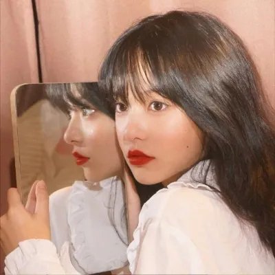 白色荣光 在线播放海报